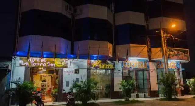 La Torre Valsai, Book Hotel Hoteller i Madre de Dios med parkering, Parkering