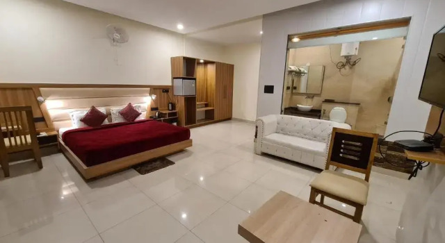 Номер Standard Hotel Rajpur Heights