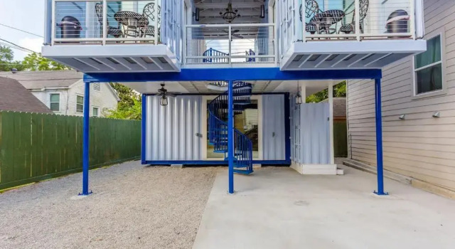 Апартаменты East Downtown Mico-luxe Container living pod #8