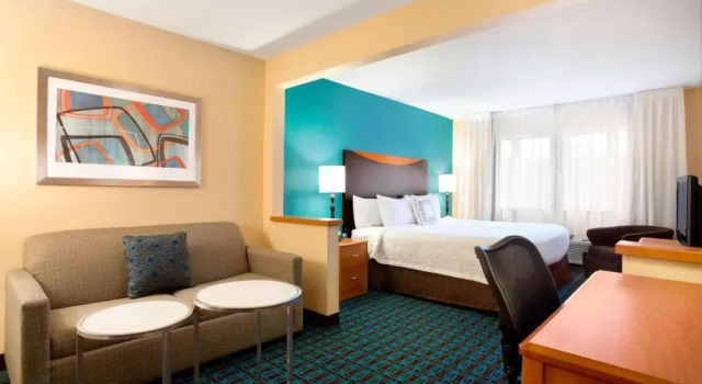Студия dubuque inn & suites