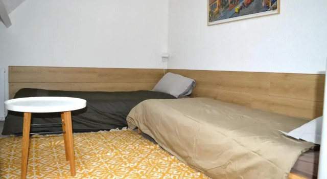 Triplex Avec Jardinet - Wifi - a 400m de la Plage, Book Hotel Courseulles-sur-Mer D-day Beaches
