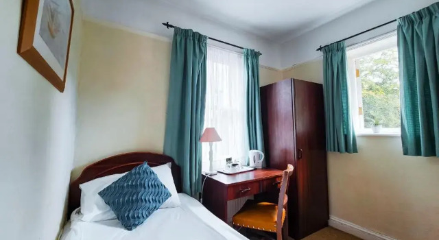 Одноместный номер Economy Pickwicks Guest House