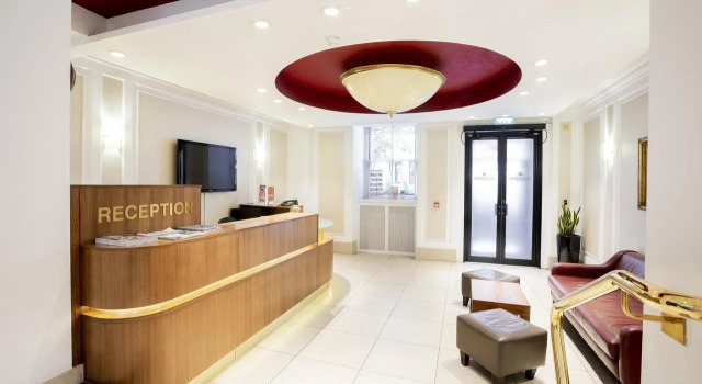 Astor Court Hotel
