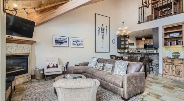 Drake Landing #a8 3 Bedroom Condo by RedAwning
