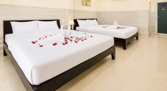 Семейный номер Standard с балконом Diamond crown 2 Hotel