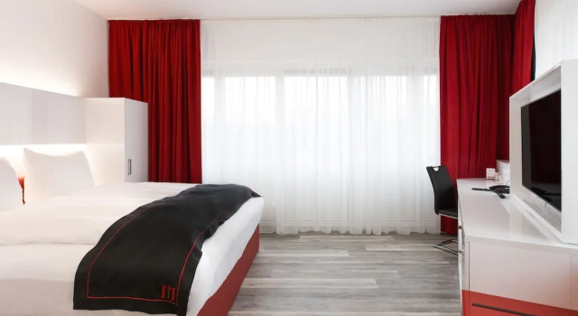 Двухместный номер Comfort DORMERO Hotel Hannover-Langenhagen Airport