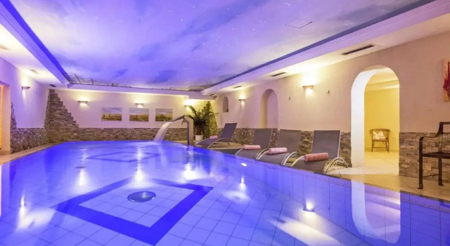 Apartment in Kaltenbach near Ski Lift
