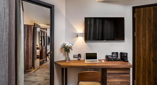 Люкс семейный смежный с видом на город Imperial Plus Urban Smart Hotel Thessaloniki