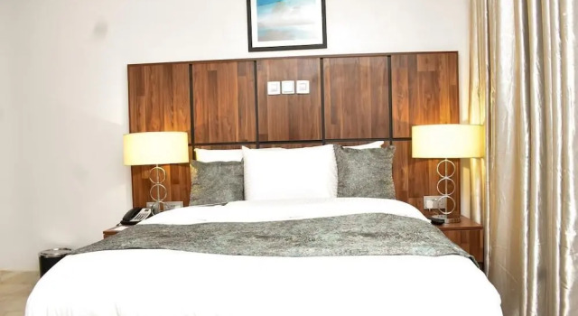 Hotel 45, Забронировать Отель Калабар Нигерия
