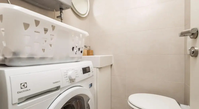 Beautiful Home in Lukovo Sugarje With Wifi and 2 Bedrooms, Rezerwuj Hotel Lukovo Šugarje 