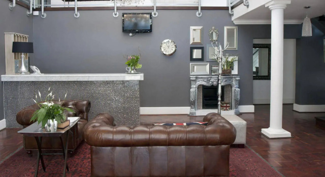 Purple Trumpet Guesthouse, Забронировать Отель Waterkloof Претория