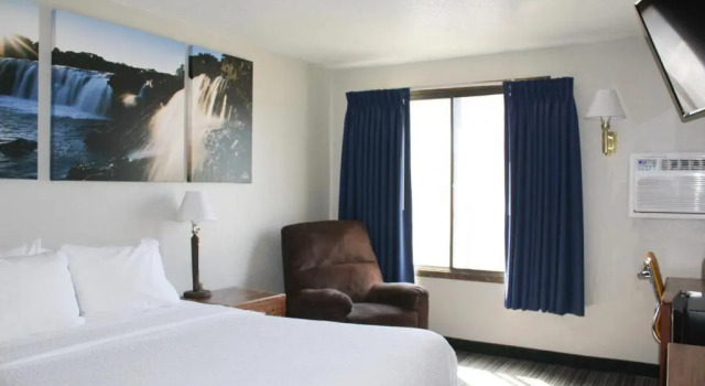 Двухместный номер Standard Days Inn by Wyndham Sioux Falls