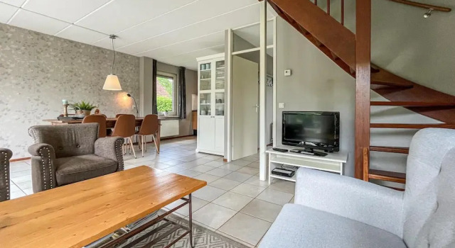 Beautiful Home in Sint Nicolaasga With Wifi and 3 Bedrooms, Prenota Hotel Hotel a Frisia con parcheggio, Parcheggio