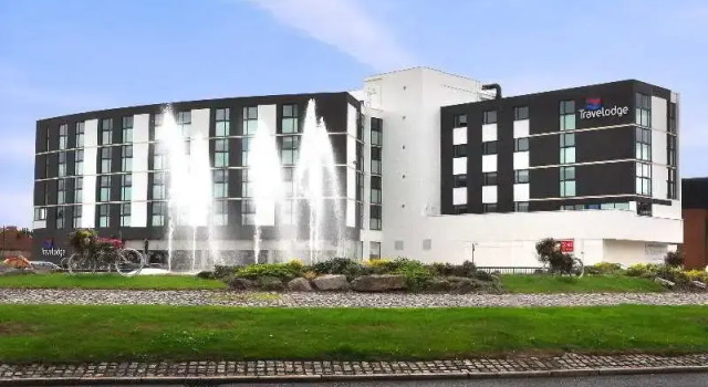Travelodge Chester Central Delamere Street, Забронировать Отель Отели Честера 3 звезды, рядом с Больница Countess of Chester, 3*