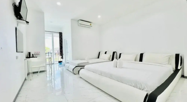 Номер Deluxe Parichat Bandung Hotel