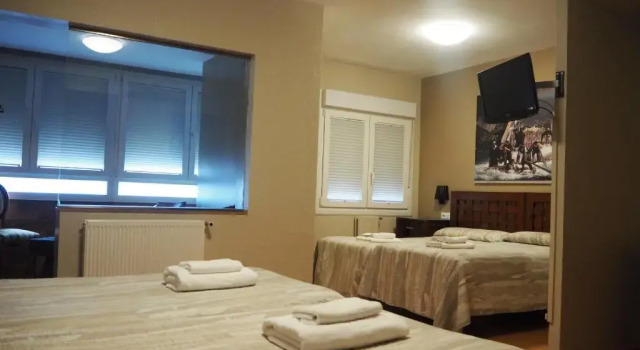 Пятиместный номер Standard Hostal Acella