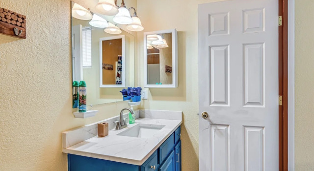 Коттедж с 3 комнатами Downtown Williams Home: Walk to Shops & Dining!
