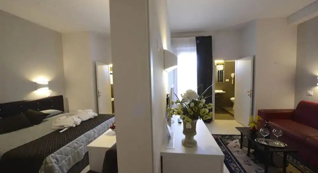 Семейный номер Standard с балконом Hotel Delta