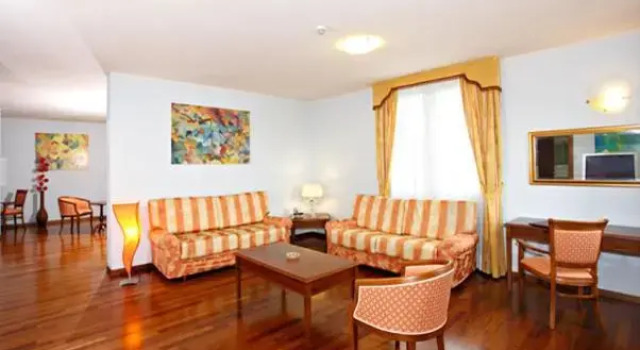 Люкс Hotel Gabarda
