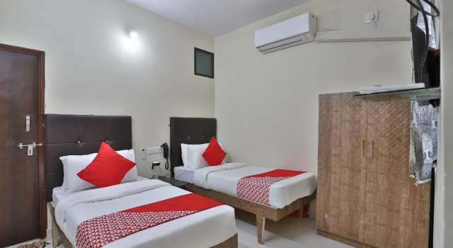 OYO Flagship 44953 Hotel Cadillac, Reserva ahora Hotel Jamnagar Guyarat