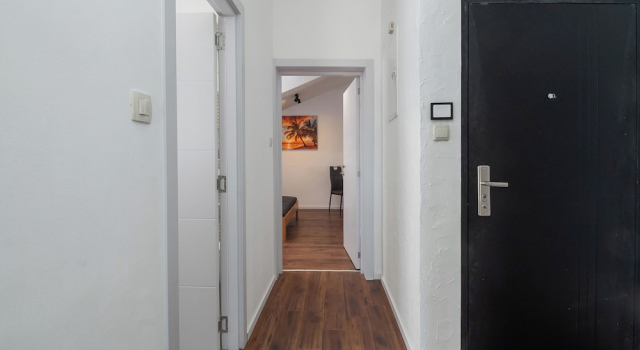 Апартаменты Apartments and Rooms Mladen