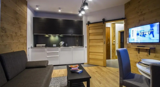 FamixDom - Rezydencja Tatry Zakopane, Book Apartment Hotels in Tatras with Parking, Parking