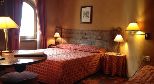 Трёхместный номер Standard с балконом Hotel Chateau Blanc