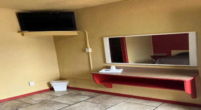 Holiday Motel Tulsa OK, Varaa Motelli Tulsa Oklahoma