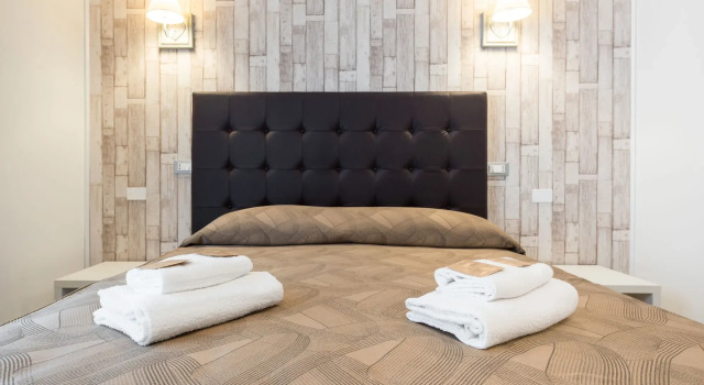 Brancaccio Luxury Suites, Забронировать Отель Отели Рима 3 звезды, рядом с Станция метро Manzoni, 3*