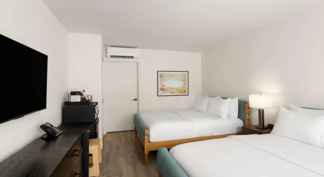 Четырёхместный номер Standard с видом на внутренний двор Papago Scottsdale by Reside, Trademark Collection by Wyndham