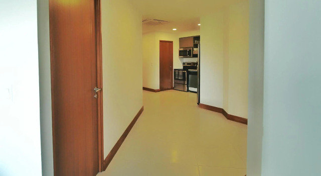 Condo for up to 4 guest in a resort-like community, just steps form the beach