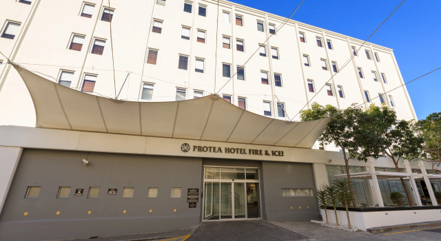 Protea Hotel Fire & Ice by Marriott Cape Town, Забронировать Отель Отели Кейптауна 4 звезды, рядом с MyCiTi Station Gardens, 4*