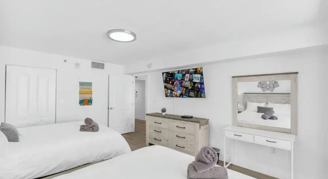 Номер Standard Sky High 31st Floor Condo W Parking