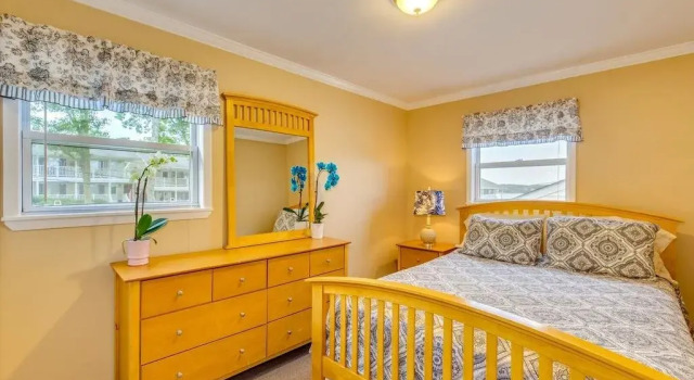 Colonial Shores Resort, Book Resort Hampton Bays The Hamptons