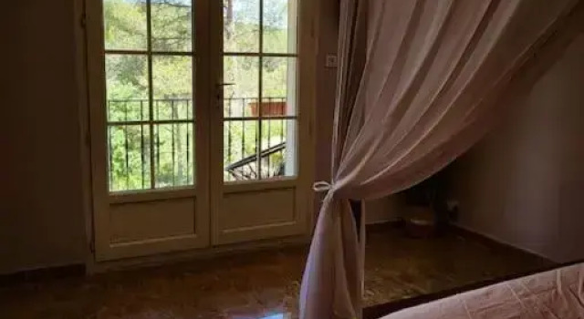 L'eden Sous L'olivier