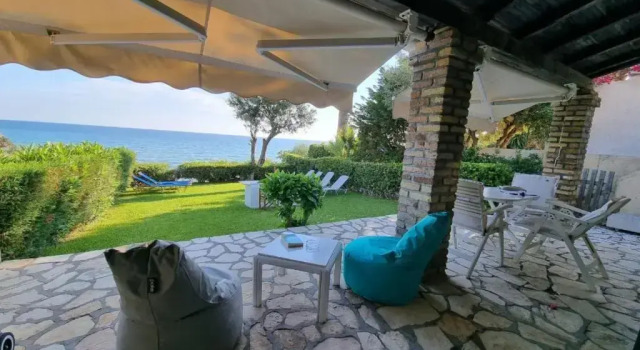 Коттедж Glyfada Beachfront House Ab3g