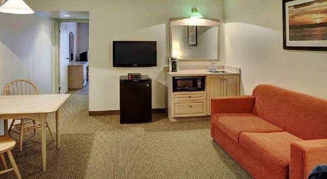 Номер Standard с красивым видом из окна Thompsons Best Value Inn & Suites