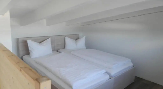 Pension Weber Erfurt, จอง โรงแรม แอร์ฟูร์ท Luther Trail