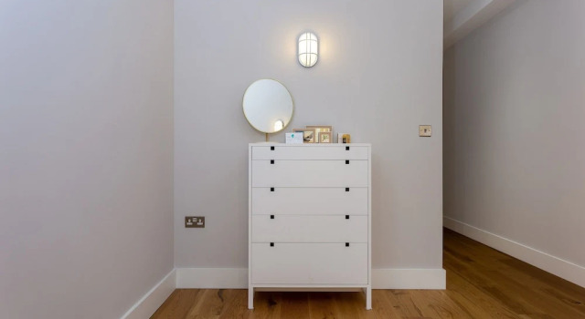 1 Bedroom Converted Warehouse In Stoke Newington, Забронировать Апартаменты/квартира Отели Лондона с парковкой, рядом с Stoke Newington Station, Парковка