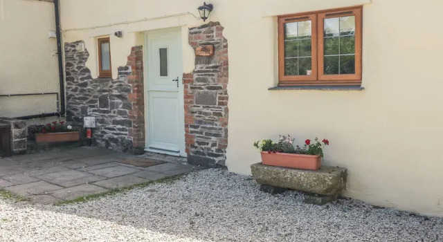 Lower West Curry Cottage