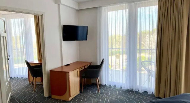 Семейный номер Standard с видом на сад Holiday Resorts