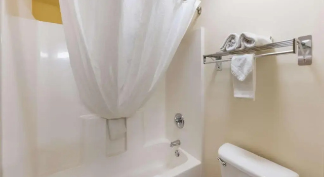 Номер Standard Цокольный этаж Best Western Lakewood Inn