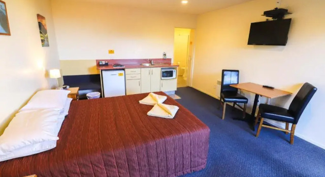 Двухместная студия Sundowner Motel