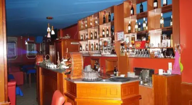 Hostel Restoran Slon