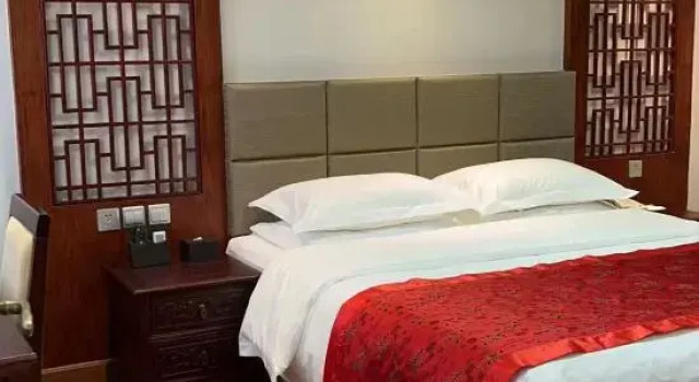 Люкс The Qomolangma Hotel Beijing China