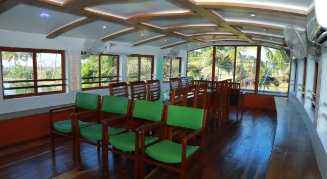 Люкс с 3 комнатами Beach Paradise Day Cruise Houseboat