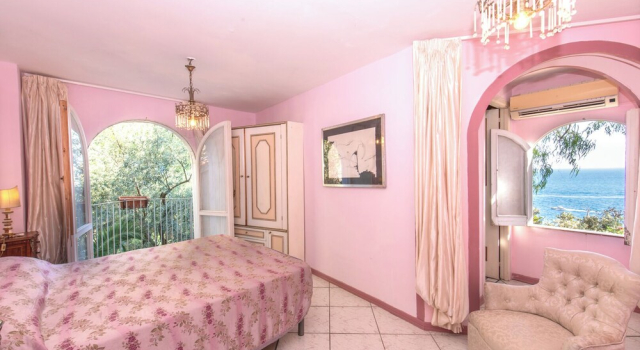 Вилла с видом на море Villa Costa degli Dei