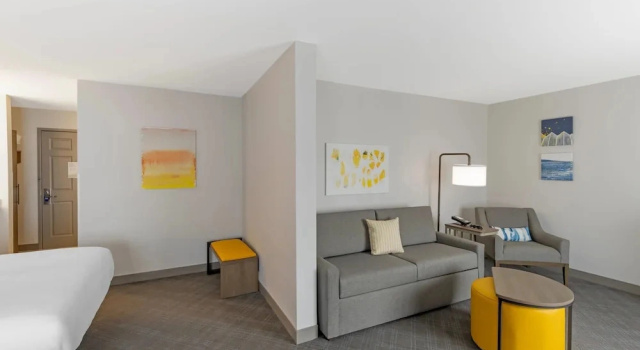 Четырёхместный люкс Comfort Inn & Suites Summerset - North Rapid City