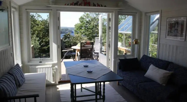 Annexet på Lyckorna, Book Hotel Ljungskile 
