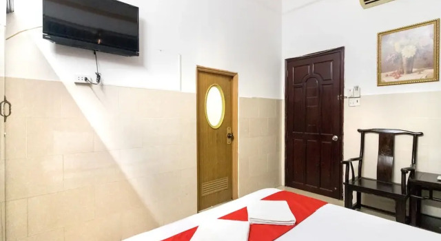 Huong Hotel by OYO Rooms